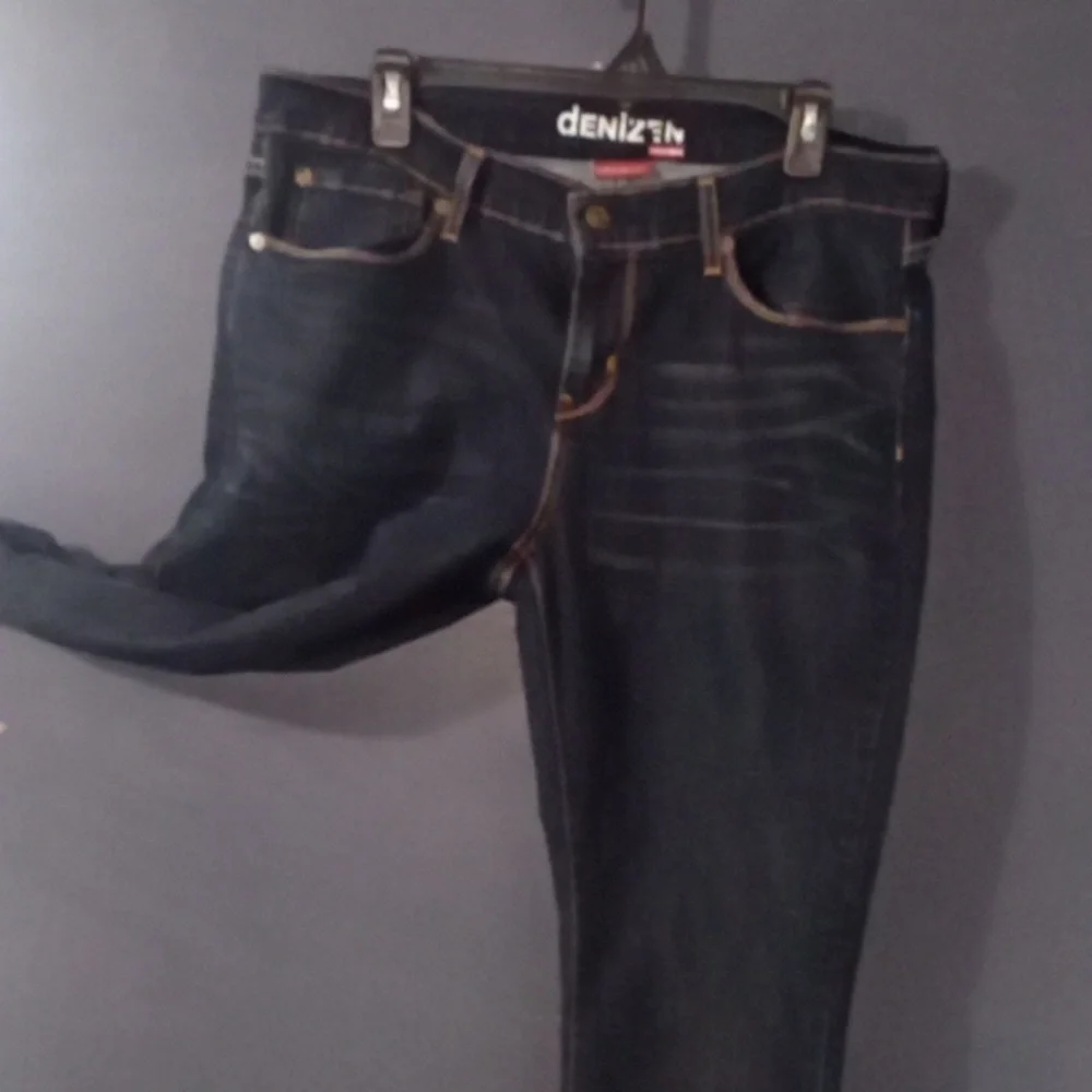GUC Denizen Curvy boot Cut distressed jeans Size 18 - Picture 2 of 6